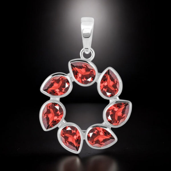 Magnetiq Garnet Attraction Necklace