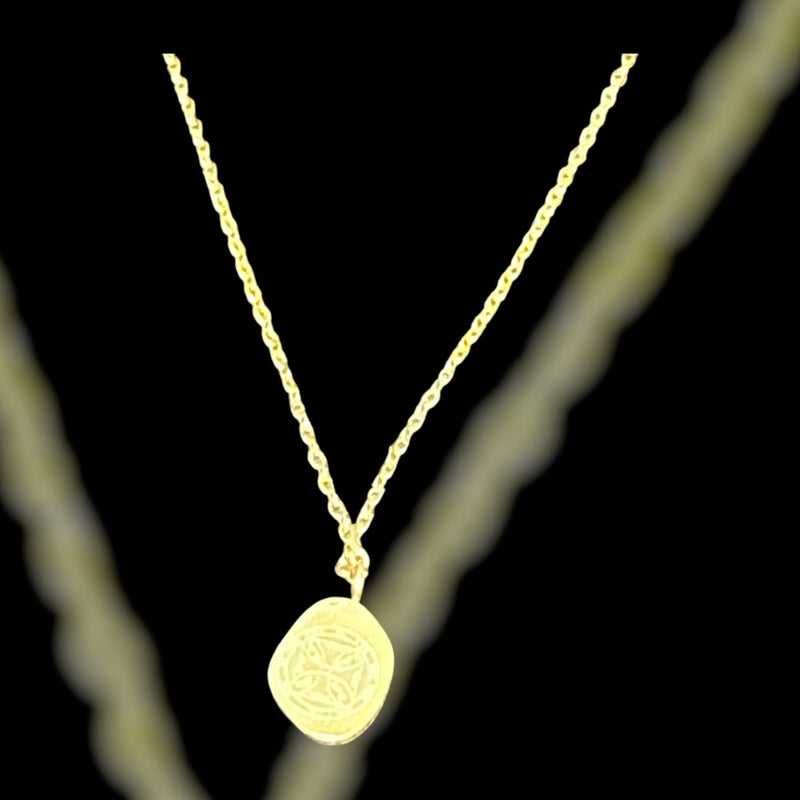 Unbound — The Deliverance from bondage - Pendant 18k Gold PVD + Opal